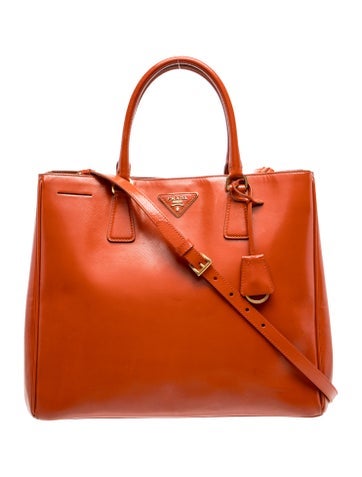 Vernice Leather Tote