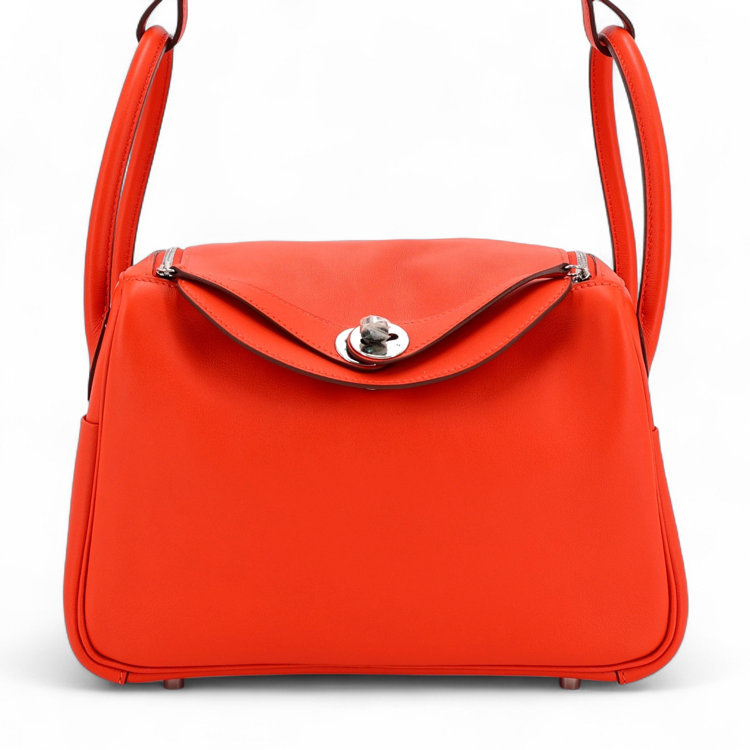 Hermes Unused ( Rank NS ) HERMÈS Lindy 26 Capucine (9T) Swift Palladium hardware X (2016)