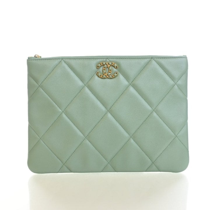 Chanel Medium Lambskin 19 O-Case