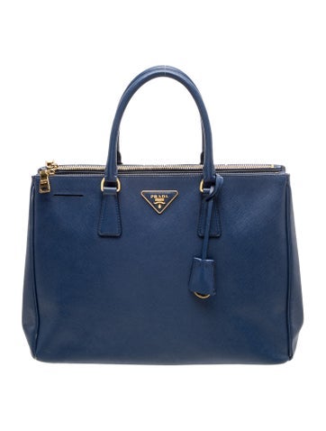 Saffiano Leather Galleria Double Zip Medium
