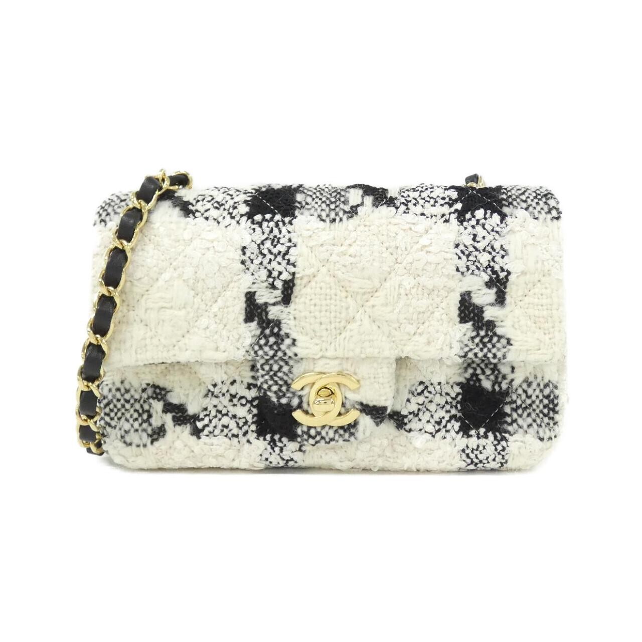 Chanel 69900 Shoulder Bag