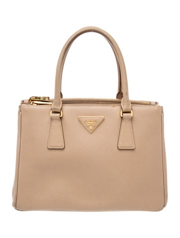 Saffiano Leather Galleria Double Zip Medium