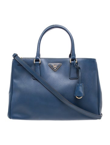 Enameled Metal Triangle Galleria Double Zip