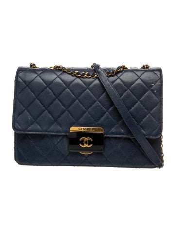 Quilted Medium Beauty Lock Flap Bag