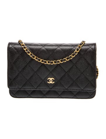 Classic Quilted Wallet On Chain