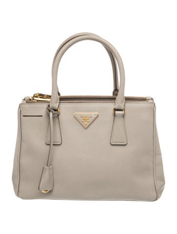 Saffiano Leather Galleria Double Zip Medium