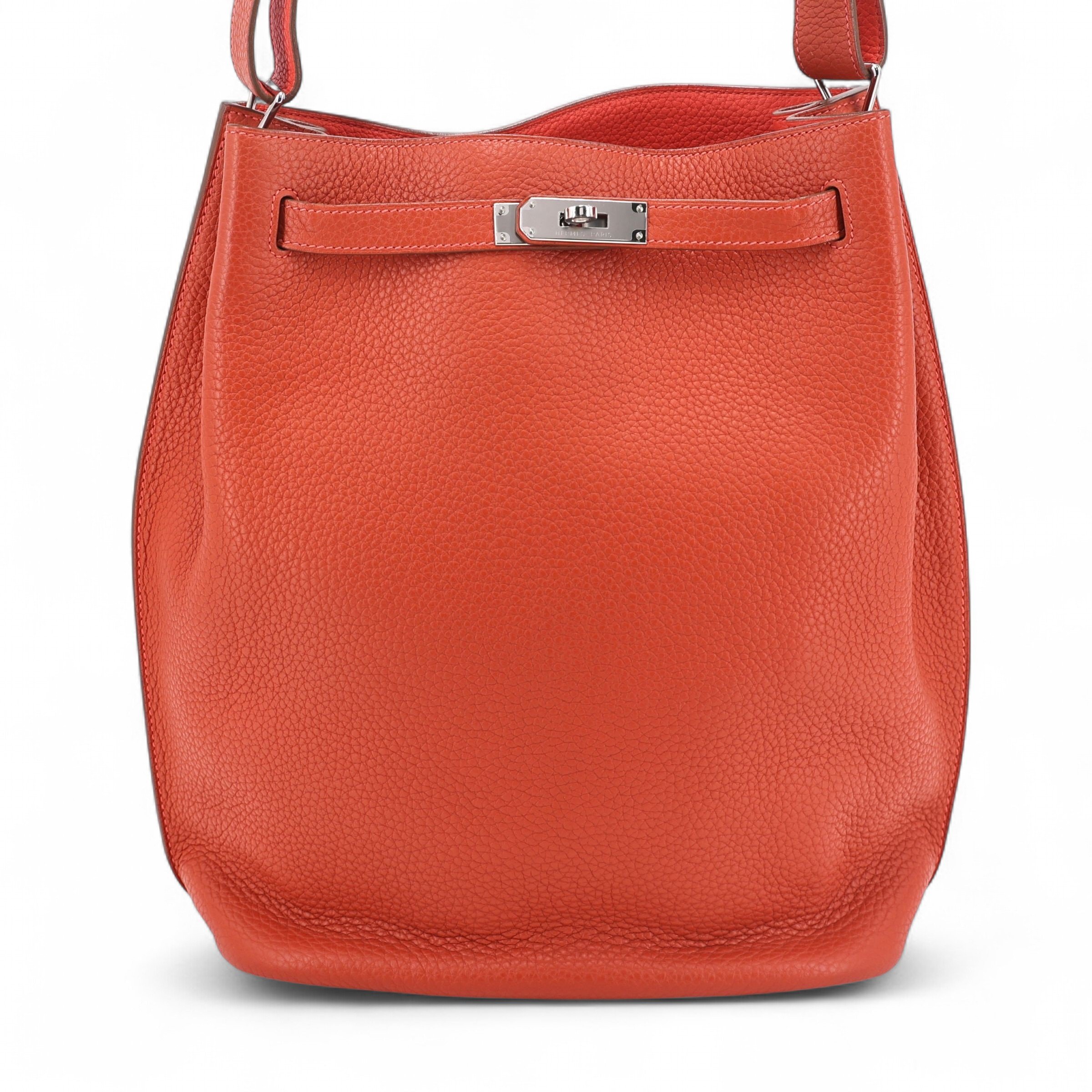 Hermes Excellent ( Rank SA ) HERMÈS So Kelly 26 Rouge Pivoine (2R) Rouge Tomate (S5) Clemence Palladium hardware Square Q (2013)