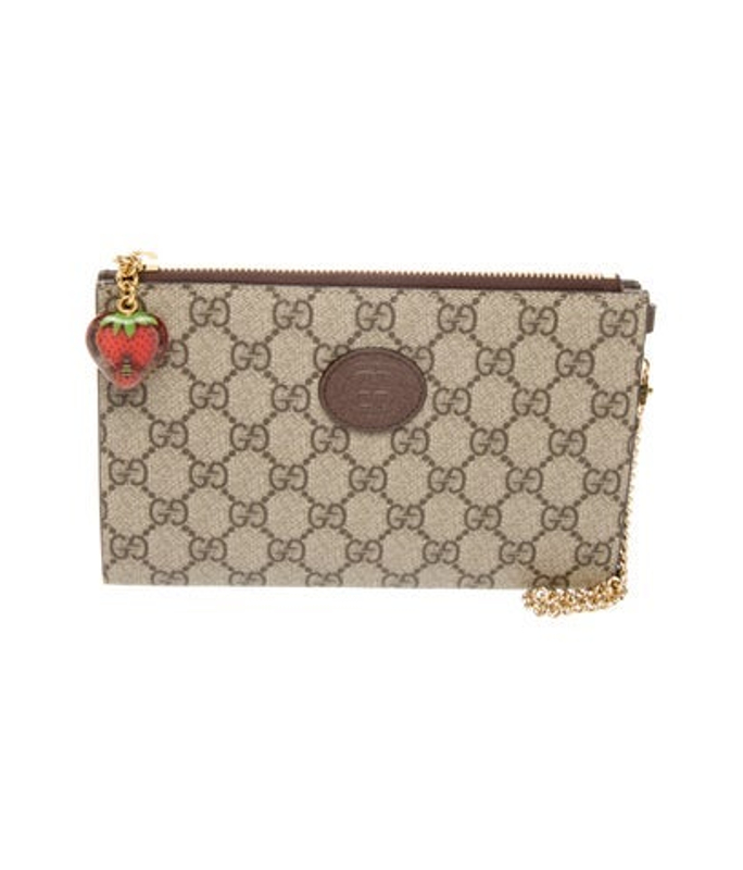 Gucci Gg Supreme Clutch