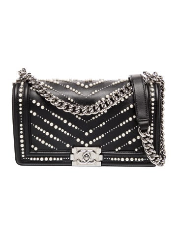 Medium Chevron Pearl Boy Bag