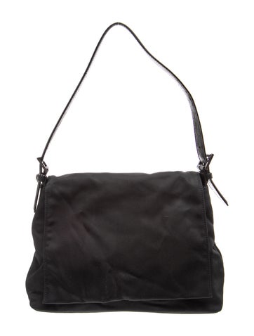 Signature Shoulder Bag