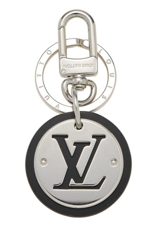 Silver Cutout Circle Logo Key Holder
