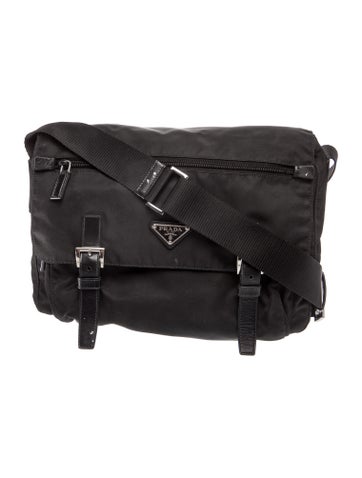 Enameled Metal Triangle tessuto messenger bag