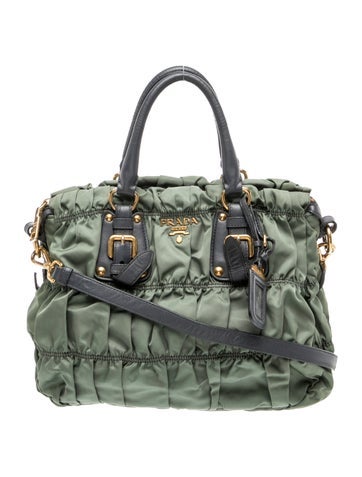 Signature Weekender Bag