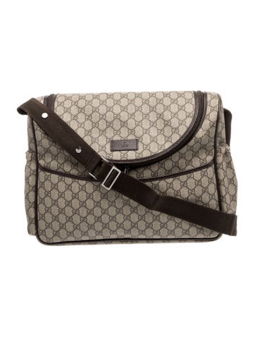 GG Supreme Shoulder Bag