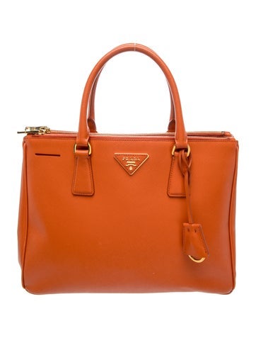 Saffiano Leather Galleria Double Zip Medium