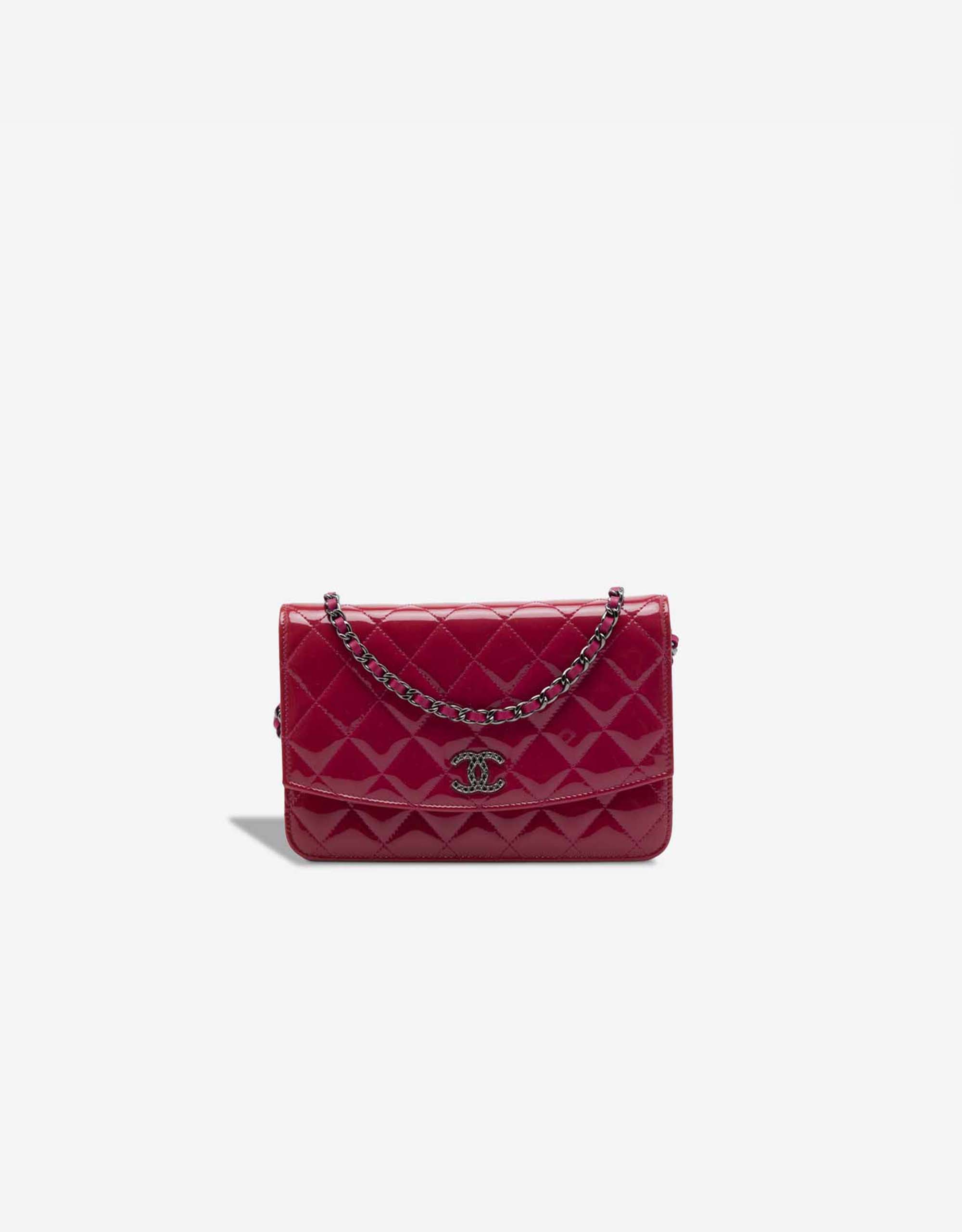
		Wallet On Chain Patent Red / Pink    