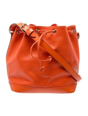 Epi Leather Noé Petit