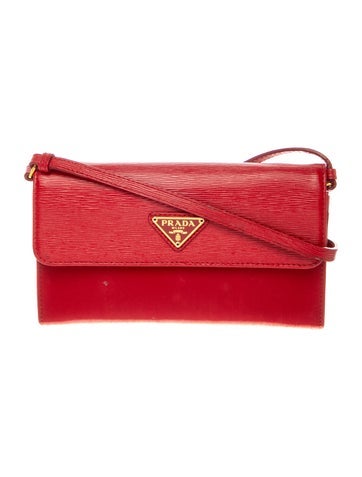 Vitello Move Leather Crossbody Bag