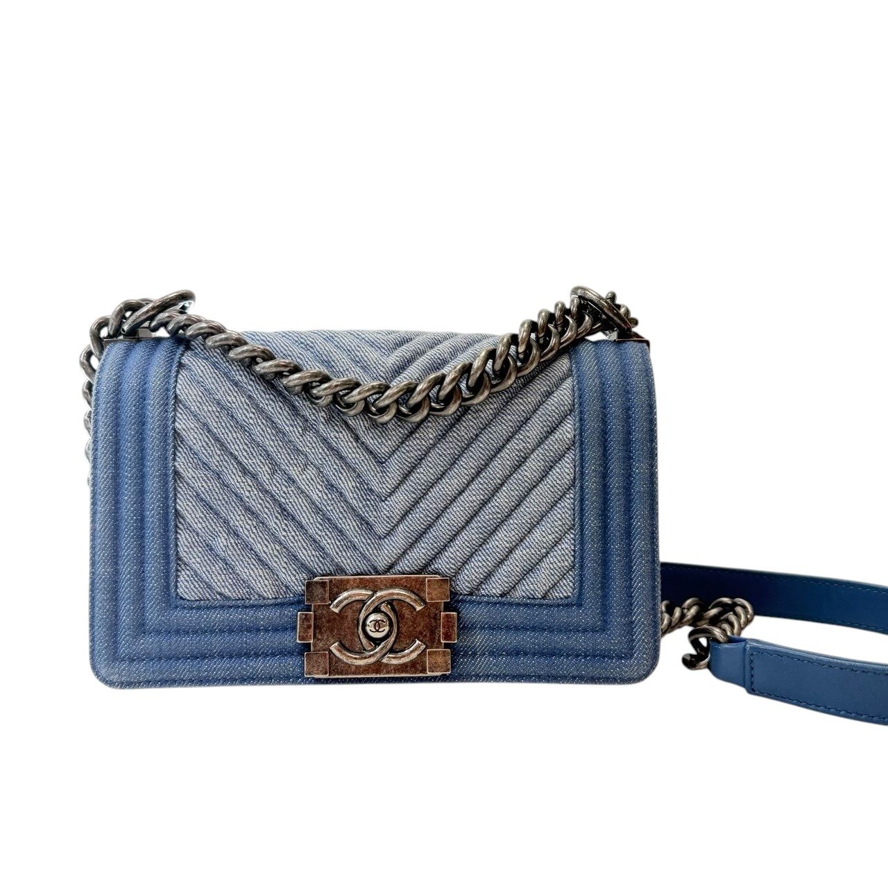 Chanel Boy, Denim, Small, Preowned in Dustbag MA001