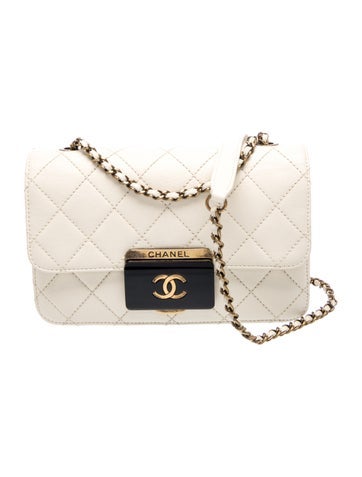 Beauty Lock Flap Bag