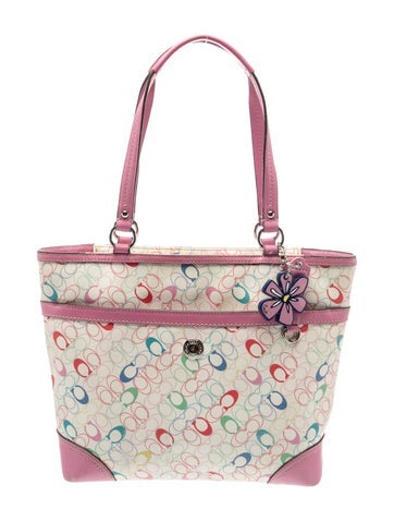 Signature Shoulder Bag