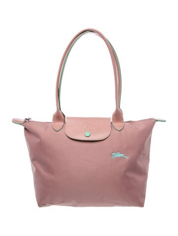 Signature Shoulder Bag