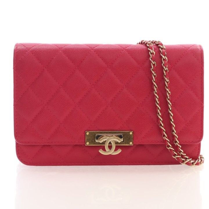 Chanel Caviar Wallet on Chain