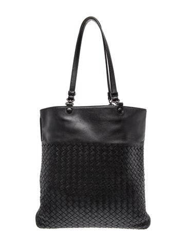 Intrecciato Bucket Bag