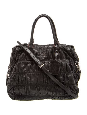 Signature Shoulder Bag