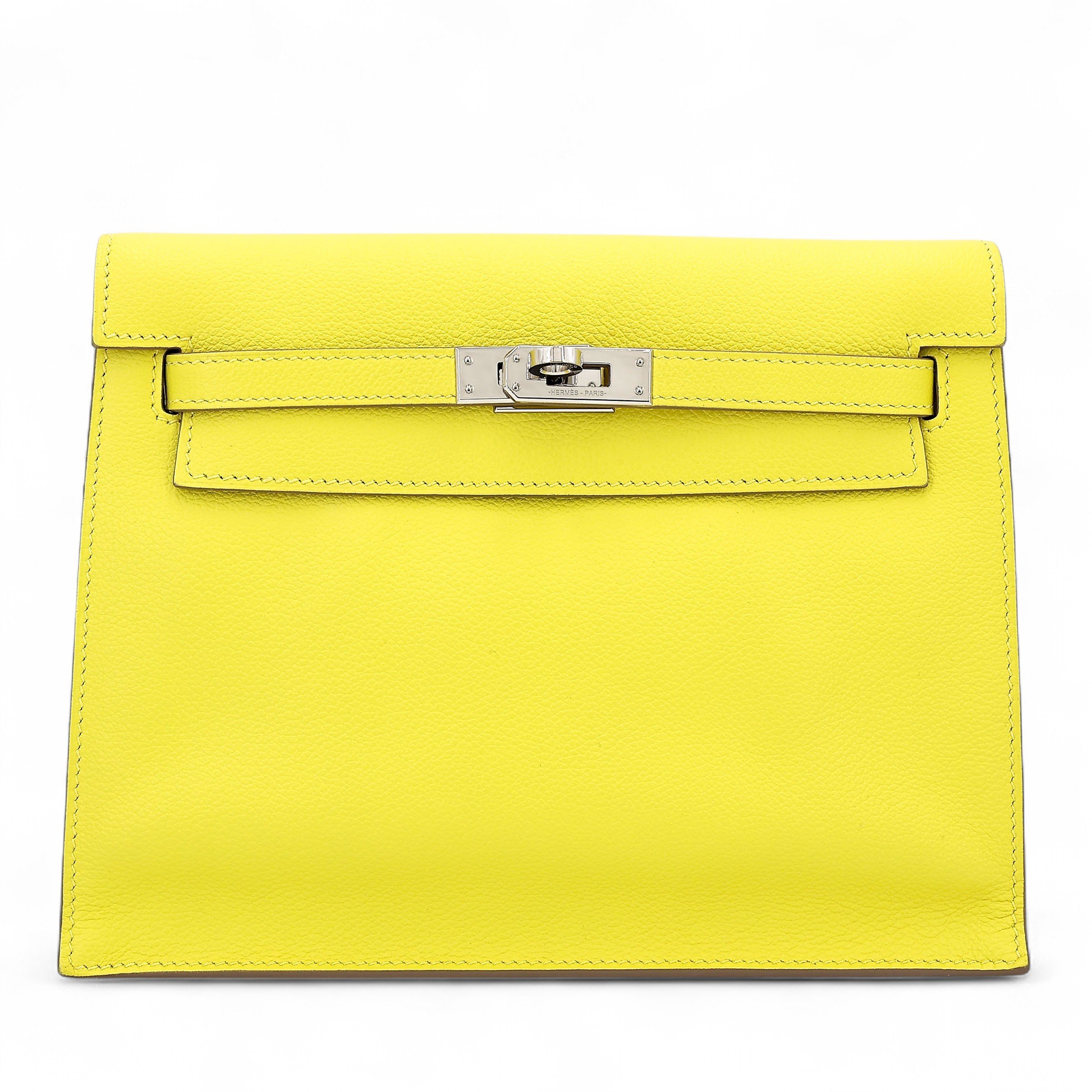 Hermes Excellent ( Rank SA ) HERMÈS Kelly Danse Lime (9R) Evercolor Palladium hardware Z (2021)