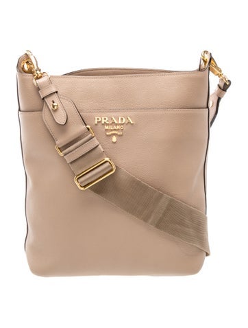 Vitello Daino Leather Messenger Bag