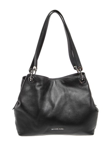 Signature Shoulder Bag