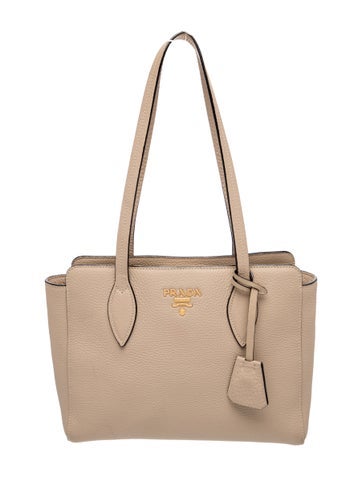 Vitello Daino Leather Shoulder Bag