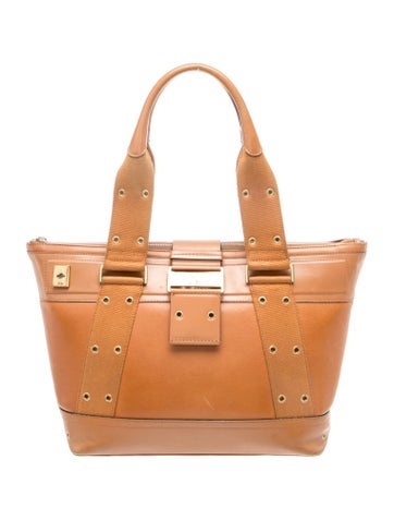 Diorissimo Street Chic