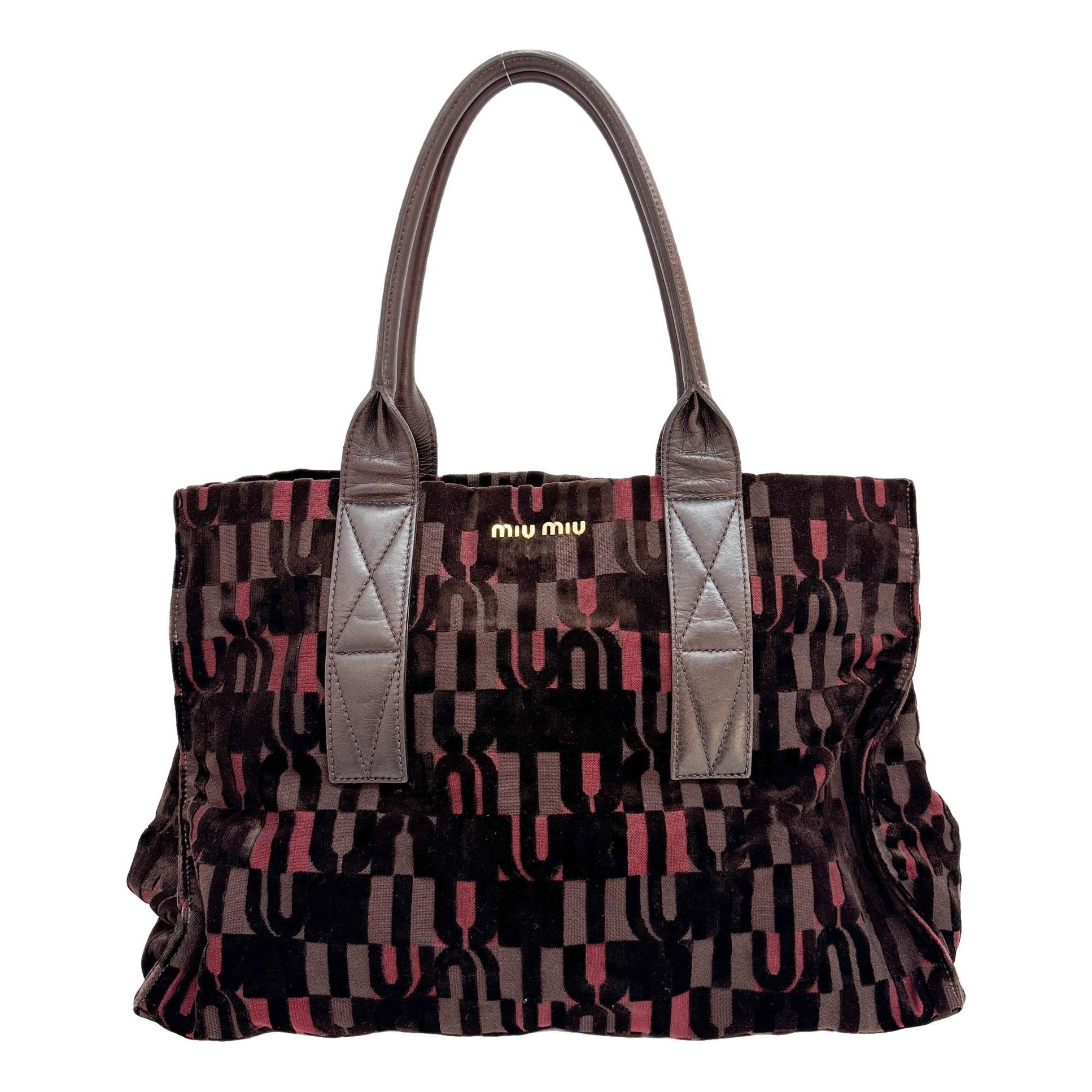 Aventure handbag