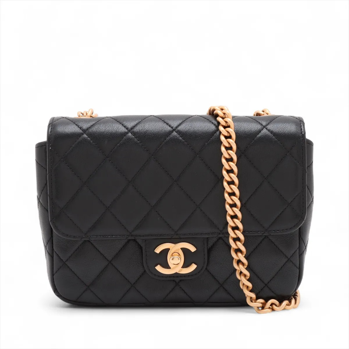 Chanel Matelasse Leather Chain Shoulder Bag Black Gold Metal Fittings random pla