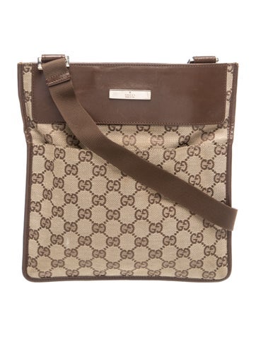 GG Canvas GG Supreme Crossbody Bag