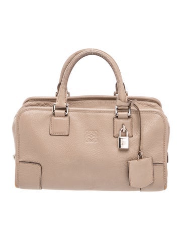 Loewe Signature Amazona