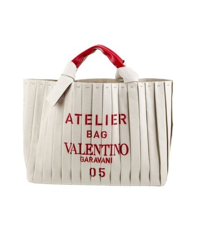 Valentino Canvas Atelier 05 Medium W Tags