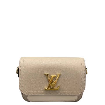 Taurillon Leather Lockme Tender