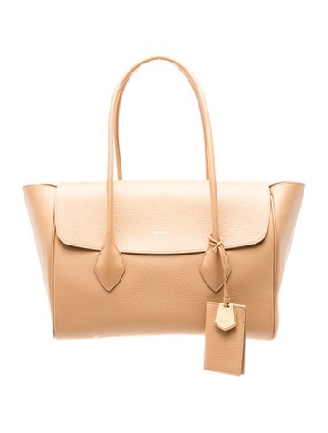 Ferragamo Leather Firenze Flap Large