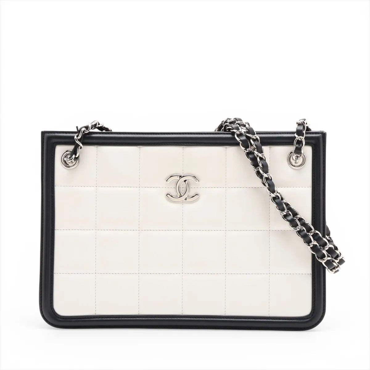 Chanel Chocolate Bar Lambskin Chain Shoulder Bag White x black Silver Metal Fitt