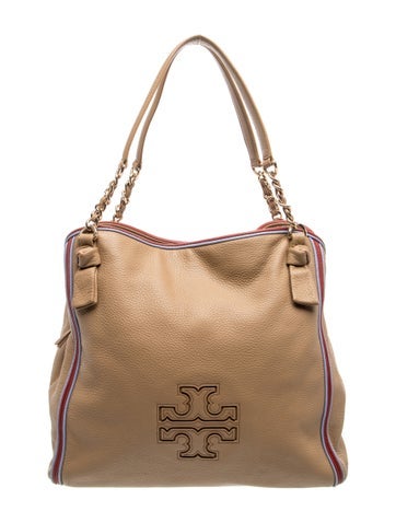 Signature Shoulder Bag