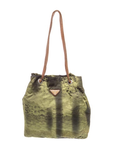 Tessuto Nylon Bucket Bag