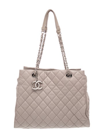 Large Chic And Soft Shopping Tote