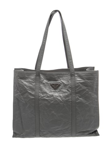 Enameled Metal Triangle Triangle Nappa Antique Leather Tote