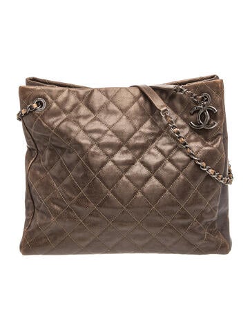 Large Chic Caviar Shopping Tote
