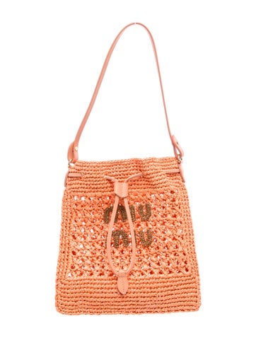 Signature Bucket Bag 2023