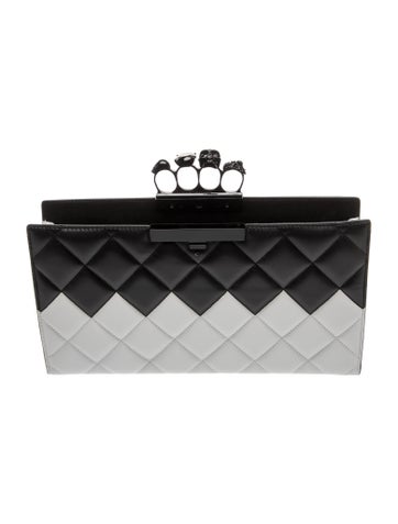 Skull Clutch