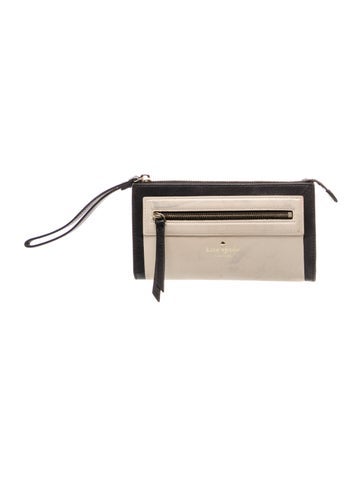 Signature Clutch